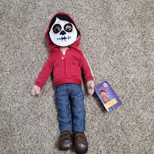 Disneys Park Coco Miguel Plush